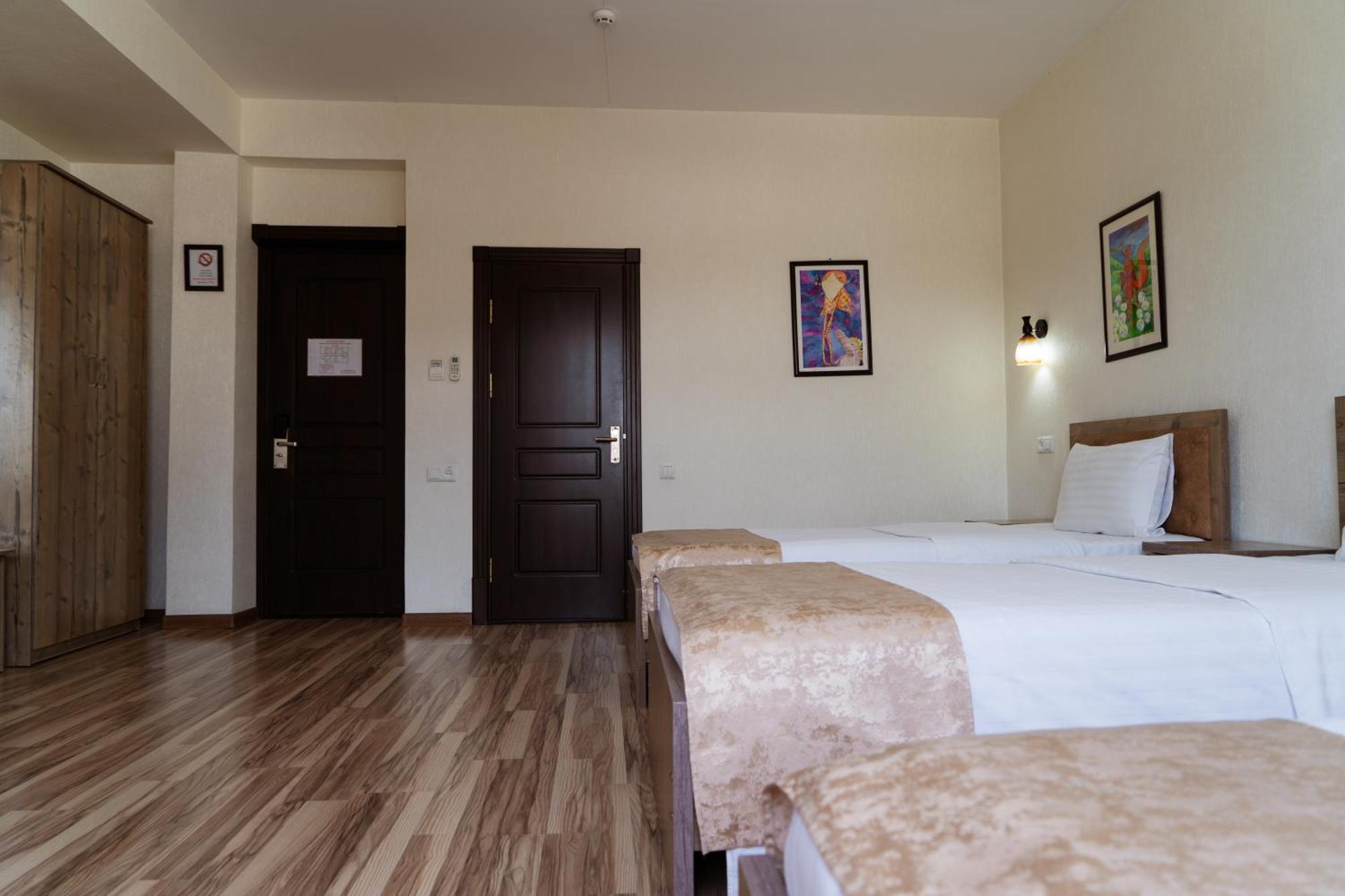 Tourist Inn Hotel Taskent Exterior foto